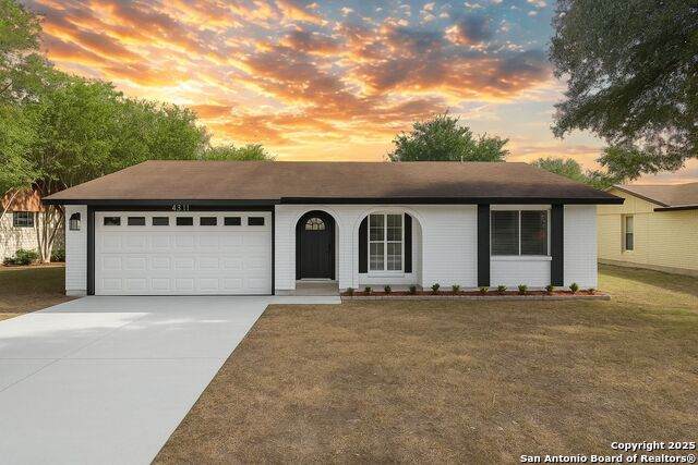 6911 Lordsport - Photo 1