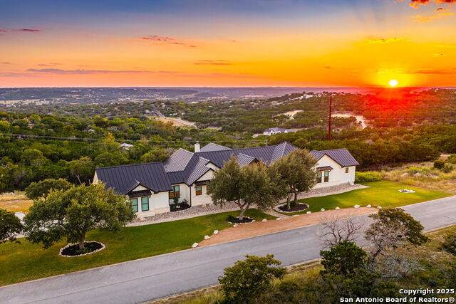 121 Center Oaks Court - Photo 1