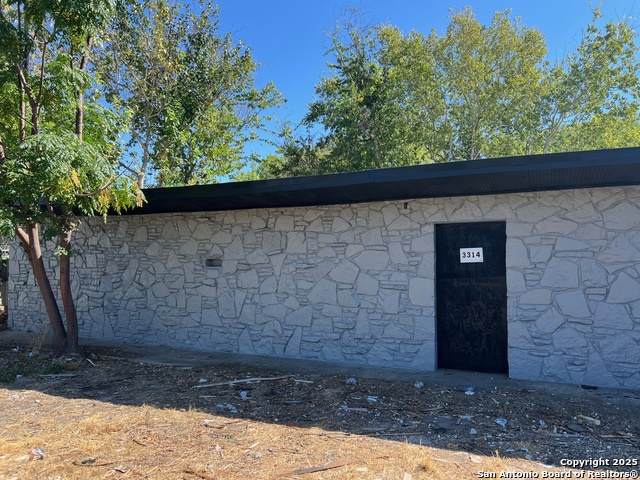 3314 Clark Ave - Photo 1