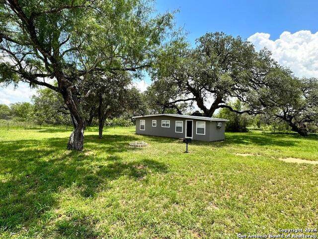 5515 Fm 462 - Photo 1