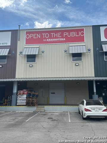 9342 Loop 410 - Photo 1