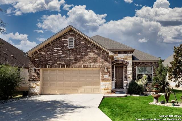 636 Carriage House - Photo 1