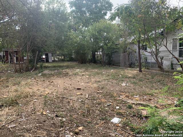 210 Mercedes - Photo 1