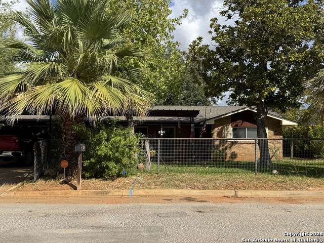 363 William - Photo 1