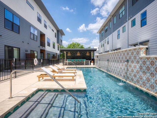 1208 Academy Ave - Photo 1