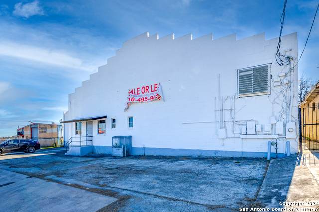 2930 Houston - Photo 1