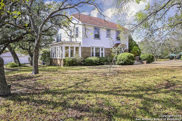 1002 Gonzales - Photo 1