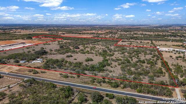 6715 Loop 1604 - Photo 1