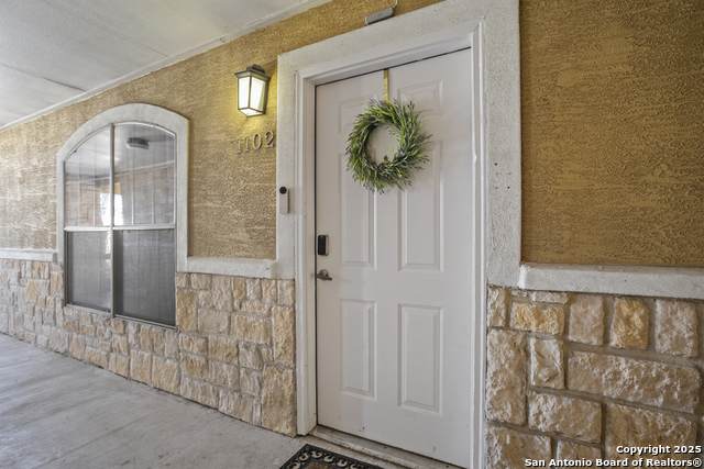 7323 Snowden - Photo 1