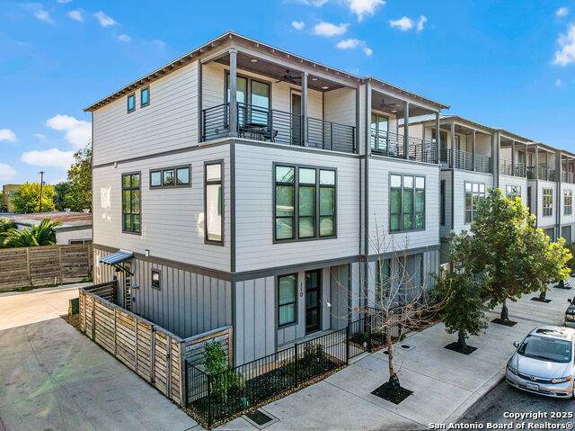 110 Playmoor - Photo 1