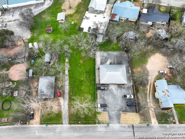 115 Pecan St - Photo 1