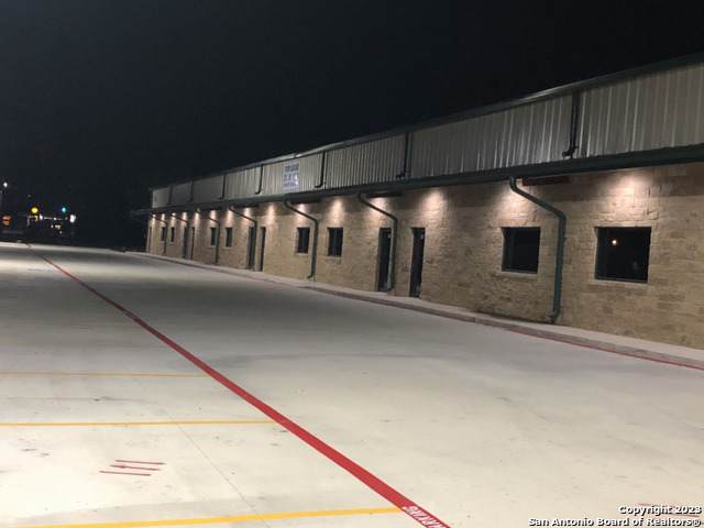 8845 Fm 1976 - Photo 1