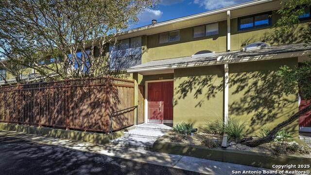 141 Terrell - Photo 1