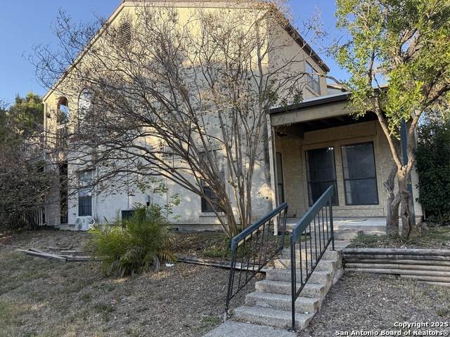 6100 Woodlake - Photo 1