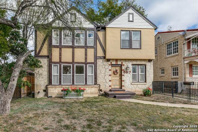 567 Donaldson - Photo 1