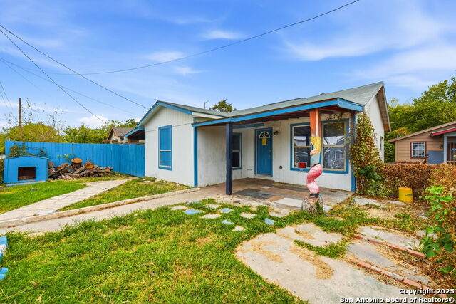 1119 Gevers St - Photo 1