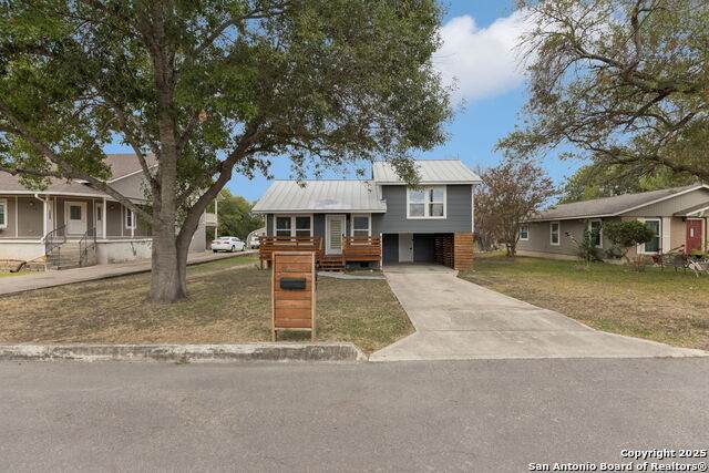 2902 Katy St - Photo 1