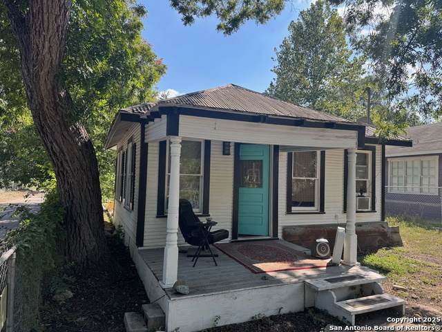 202 Weaver - Photo 1