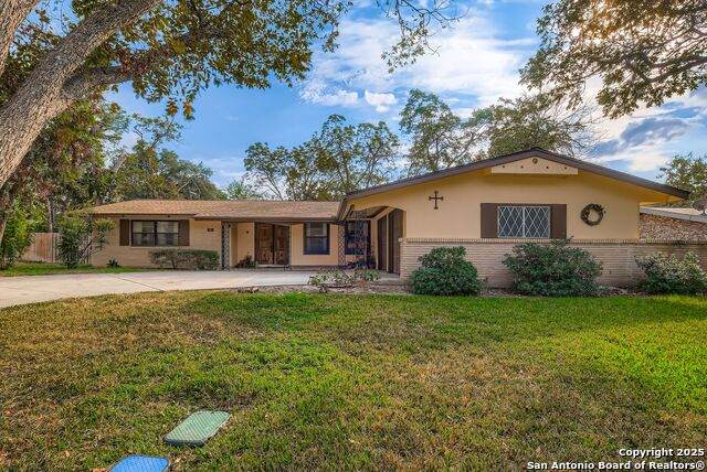 742 Winfield - Photo 1