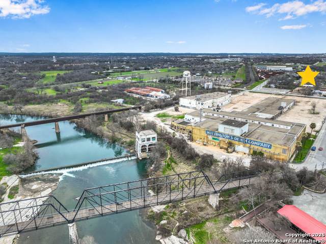 569 Wright - Photo 1