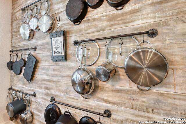 1531 Esser Xing - Photo 1