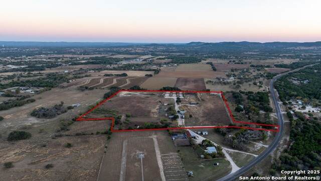 21.4 +/- AC Fm 1077 - Photo 1