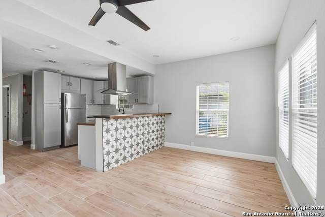 126 King Roger - Photo 1