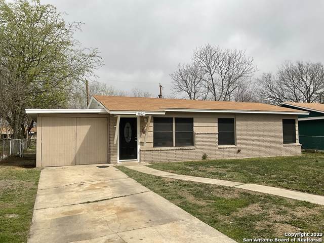 7507 Buckboard Ln - Photo 1