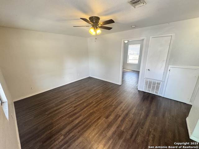 830 Hutchins - Photo 1