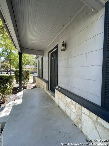 935 Allen Ave - Photo 1
