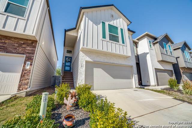 8851 Oakland - Photo 1