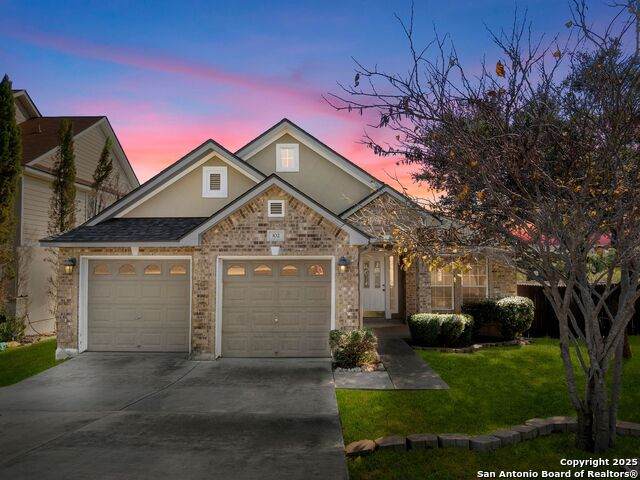 102 Lindseys - Photo 1