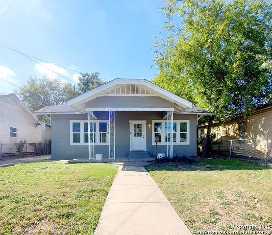 2710 Houston St - Photo 1