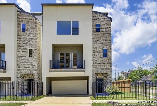 2502 Hadley St - Photo 1