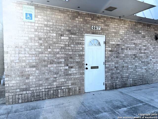 6617 Flores - Photo 1