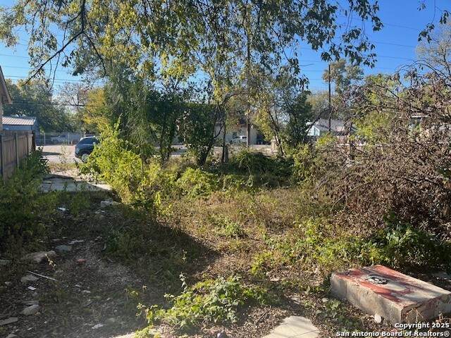 1511 Hildebrand - Photo 1