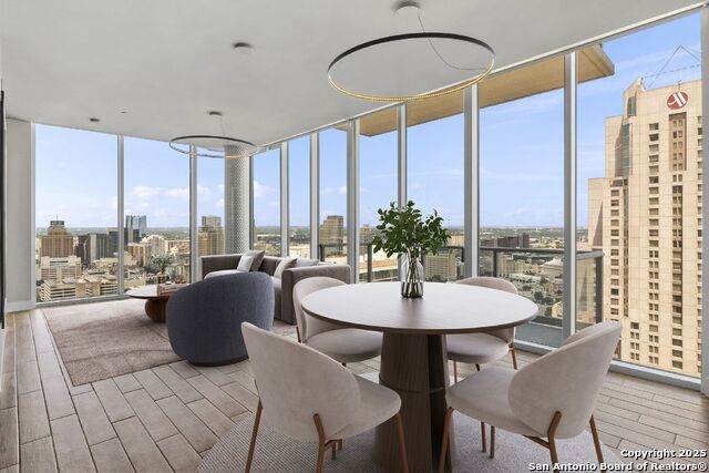 610 Market - Photo 1