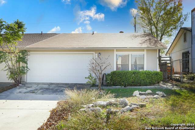 9646 Bratton - Photo 1