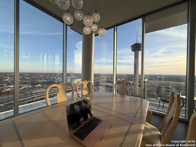 610 Market - Photo 1