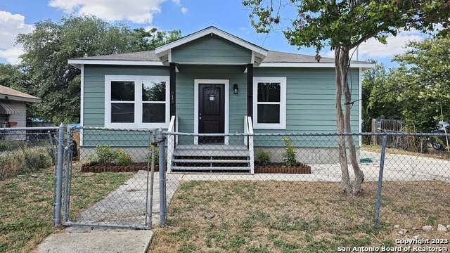 815 Waverly Ave - Photo 1