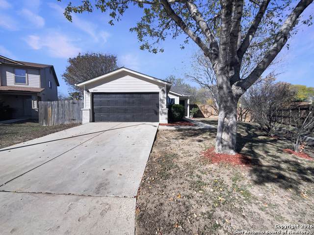 2903 Edison - Photo 1