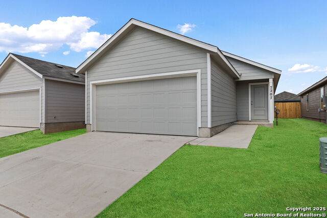 7207 Brownleaf Dr - Photo 1