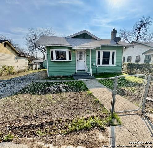 210 Glenwood Ct - Photo 1