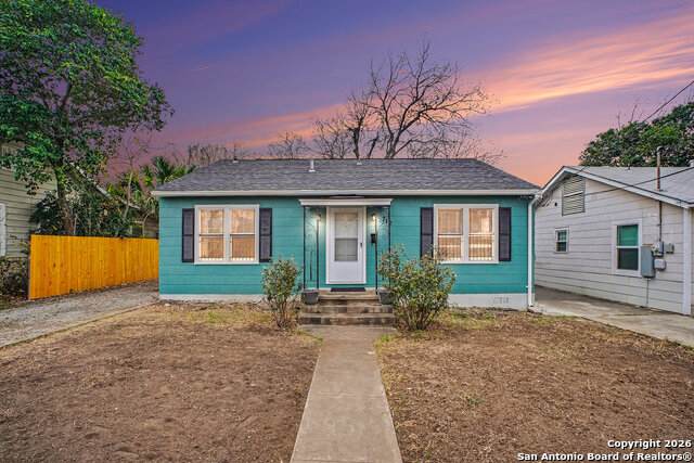 712 Lynwood - Photo 1