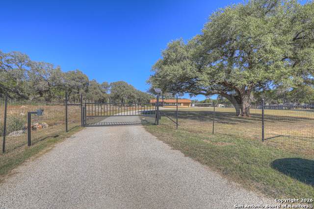 1080 Forest Trl - Photo 1