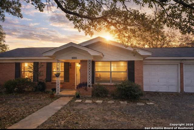 1001 Kathleen - Photo 1