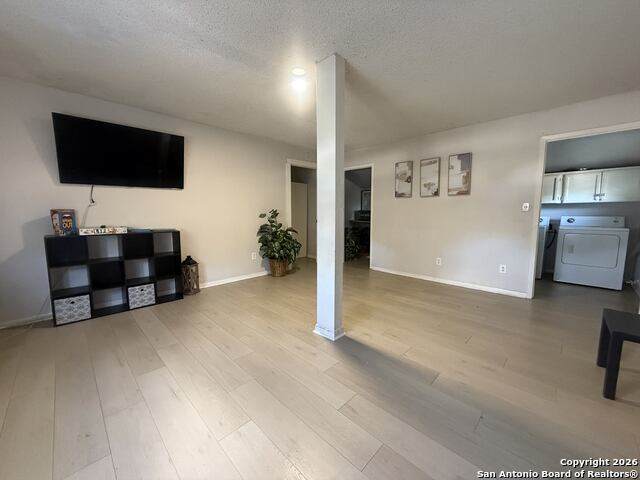 109 Bonham Apt C - Photo 1