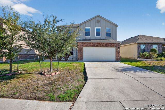 215 Stevens - Photo 1