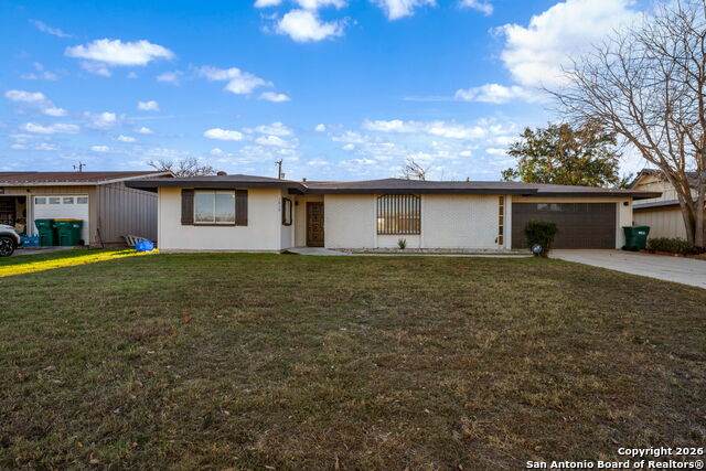 1013 North Blvd - Photo 1