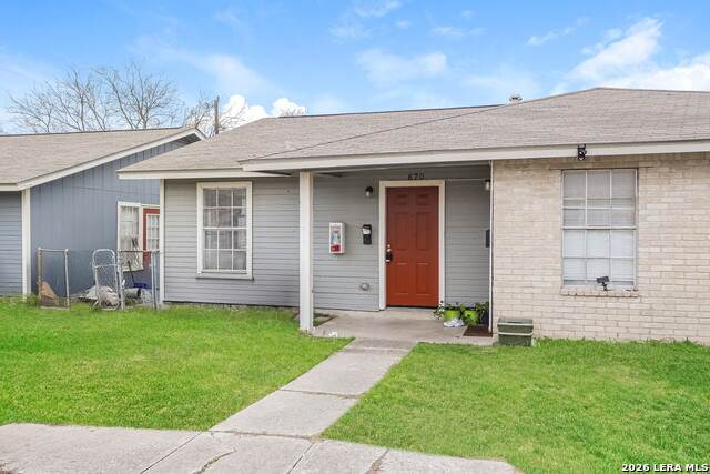 820 Olmos - Photo 1
